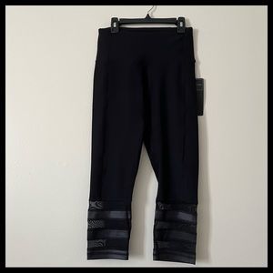 NWT 90° degree by reflex black label leggings